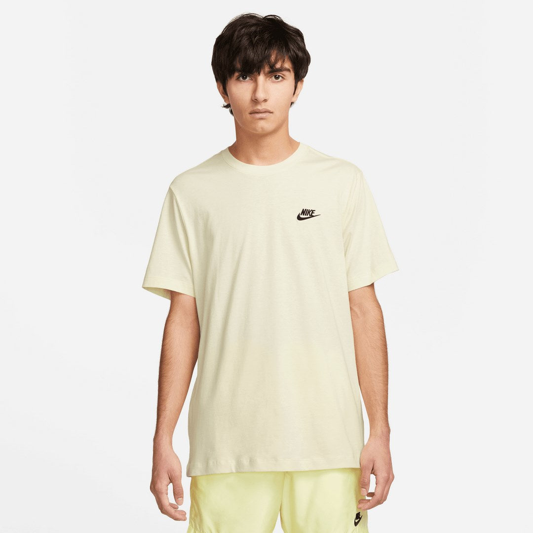 T-SHIRT NIKE CLUB - JAUNE