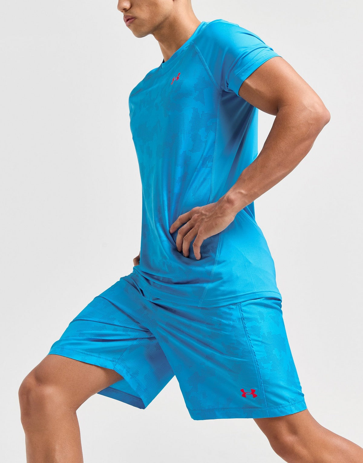 UNDER ARMOUR SHORT WOVEN CAMO