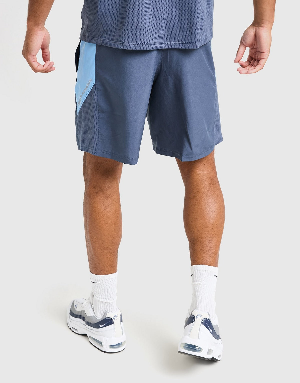 UNDER ARMOUR SHORT HYBRIDE TECH