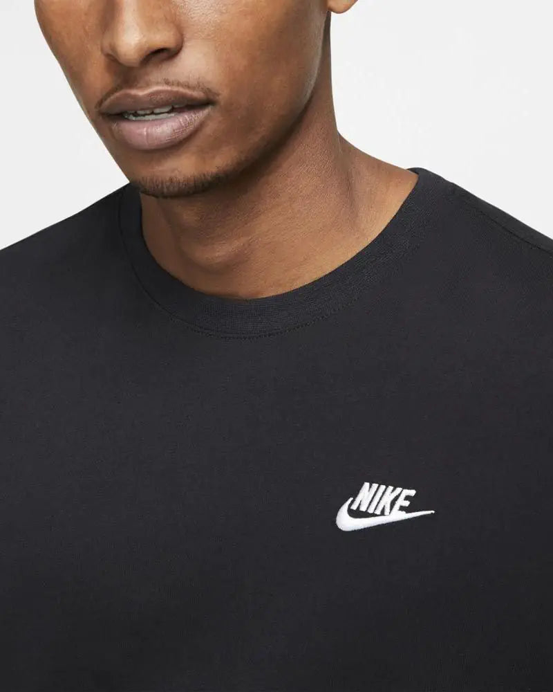 T-SHIRT NIKE CLUB - NOIR