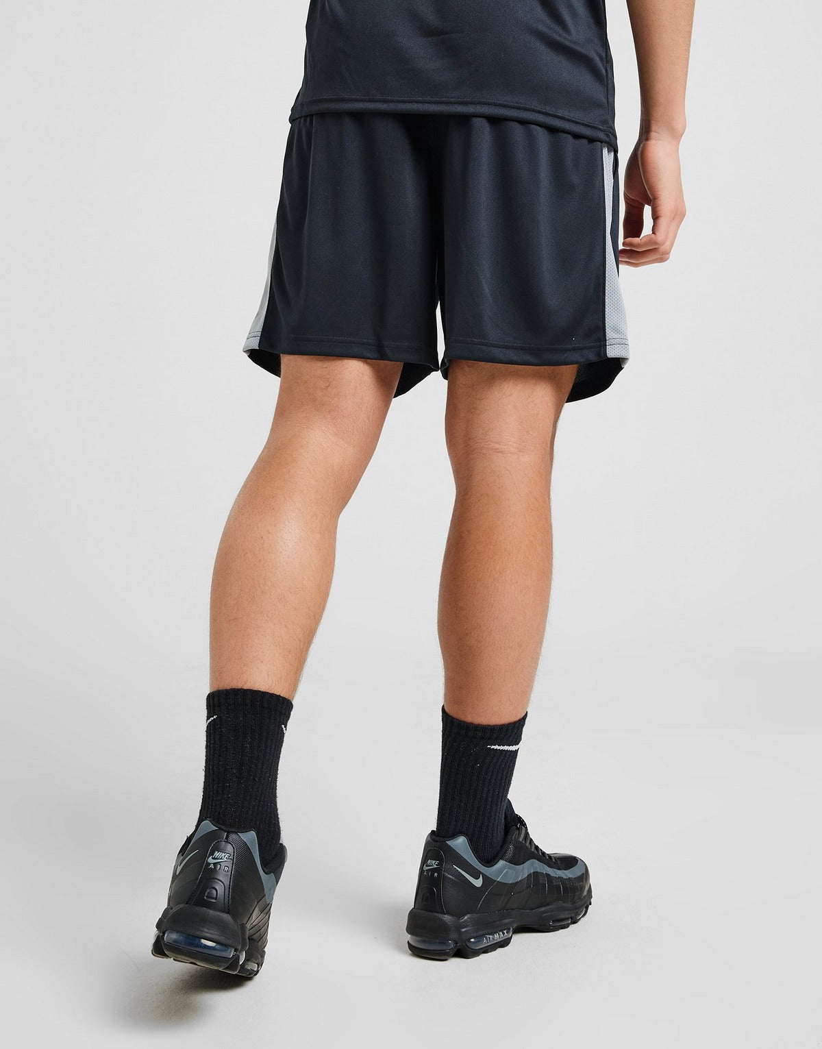 UNDER ARMOUR SHORT CHALLENGER