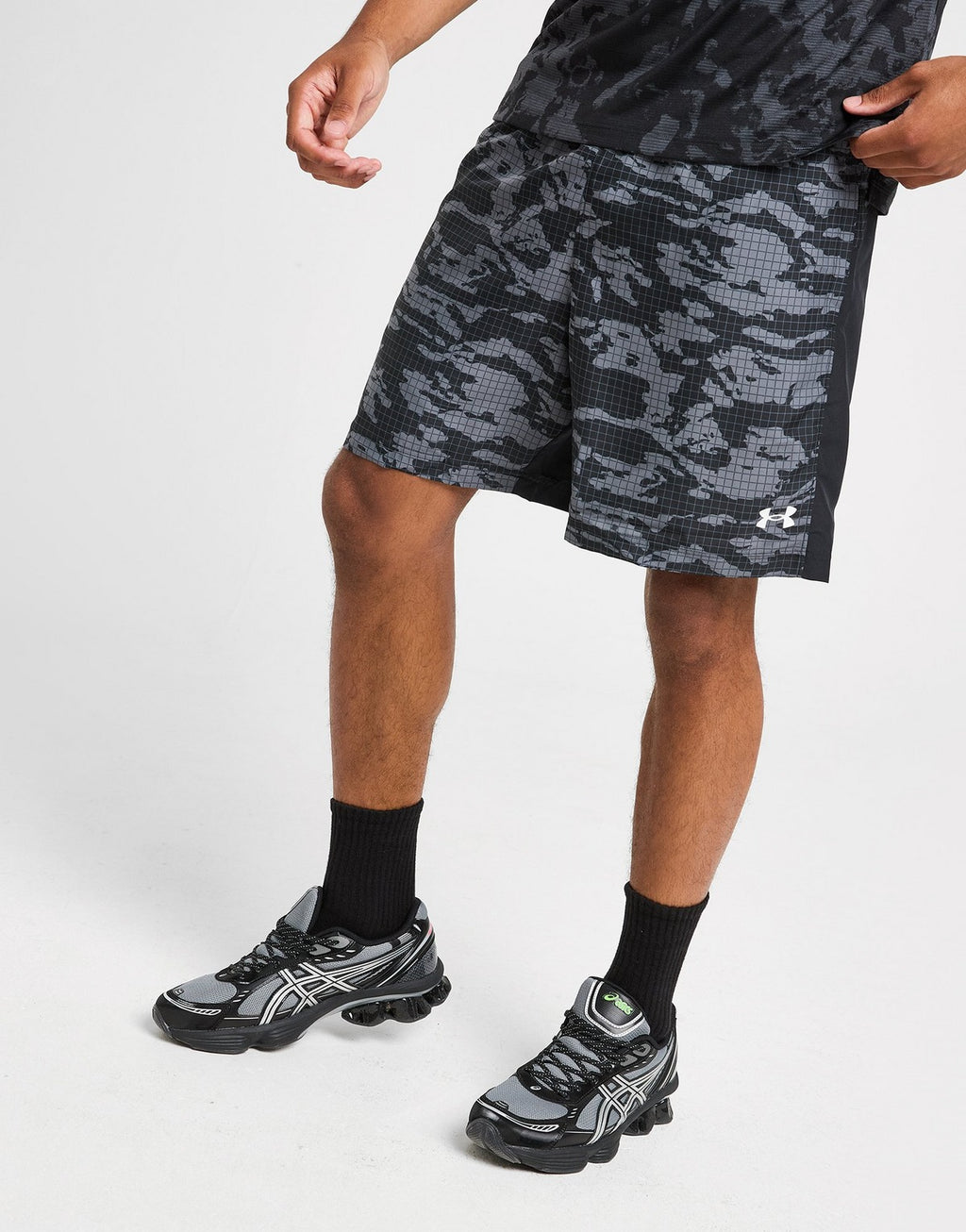 UNDER ARMOUR SHORT WOVEN CAMO
