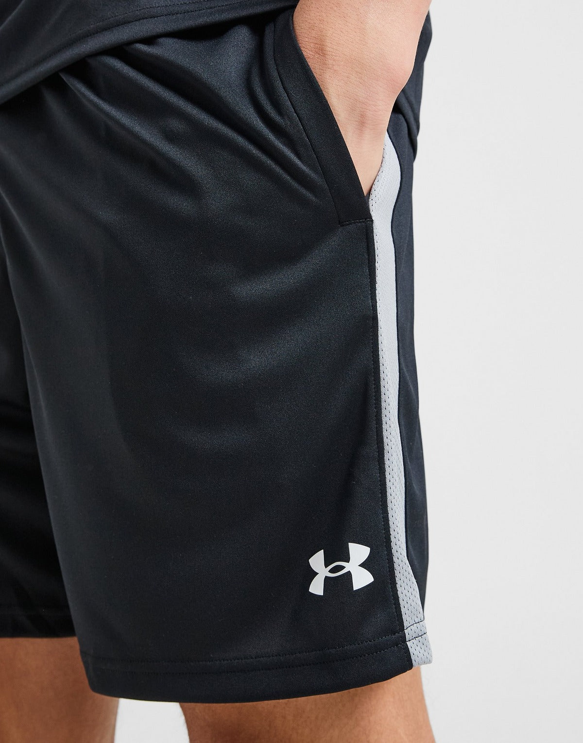 UNDER ARMOUR SHORT CHALLENGER
