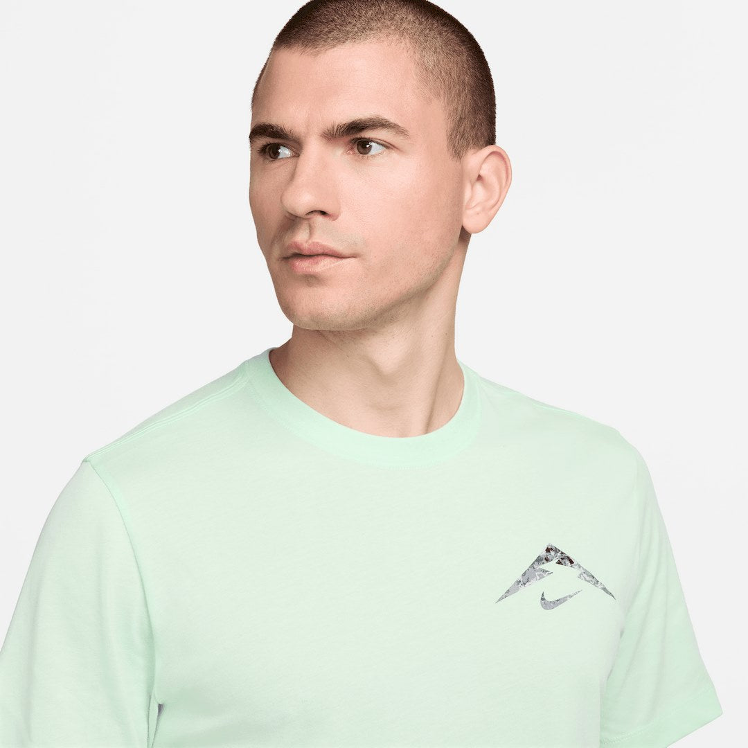 T-SHIRT NIKE TRAIL - VERT