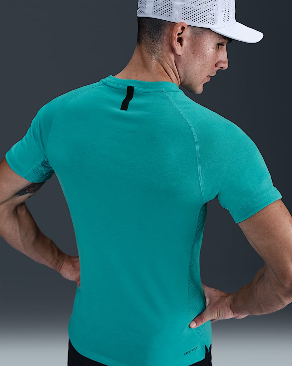Haut de fitness à manches courtes Dri-Fit