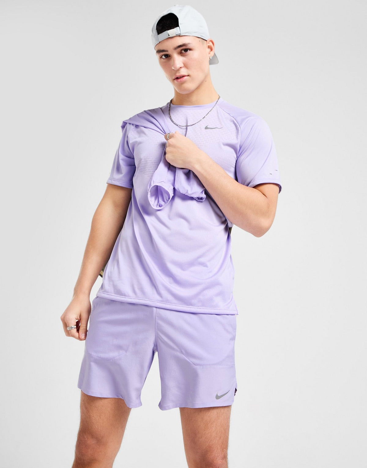 NIKE STRIDE SHORTS
