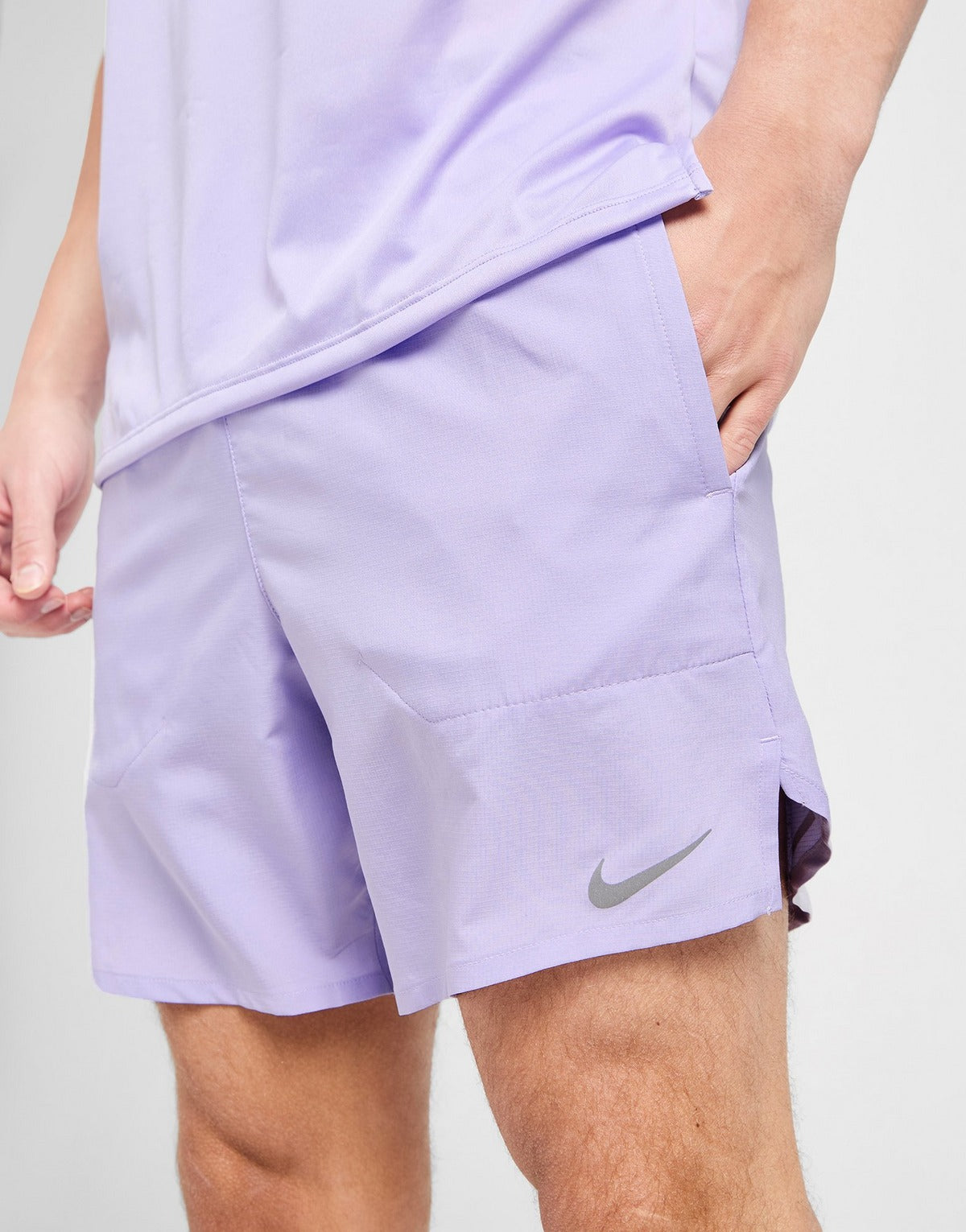 NIKE STRIDE SHORTS