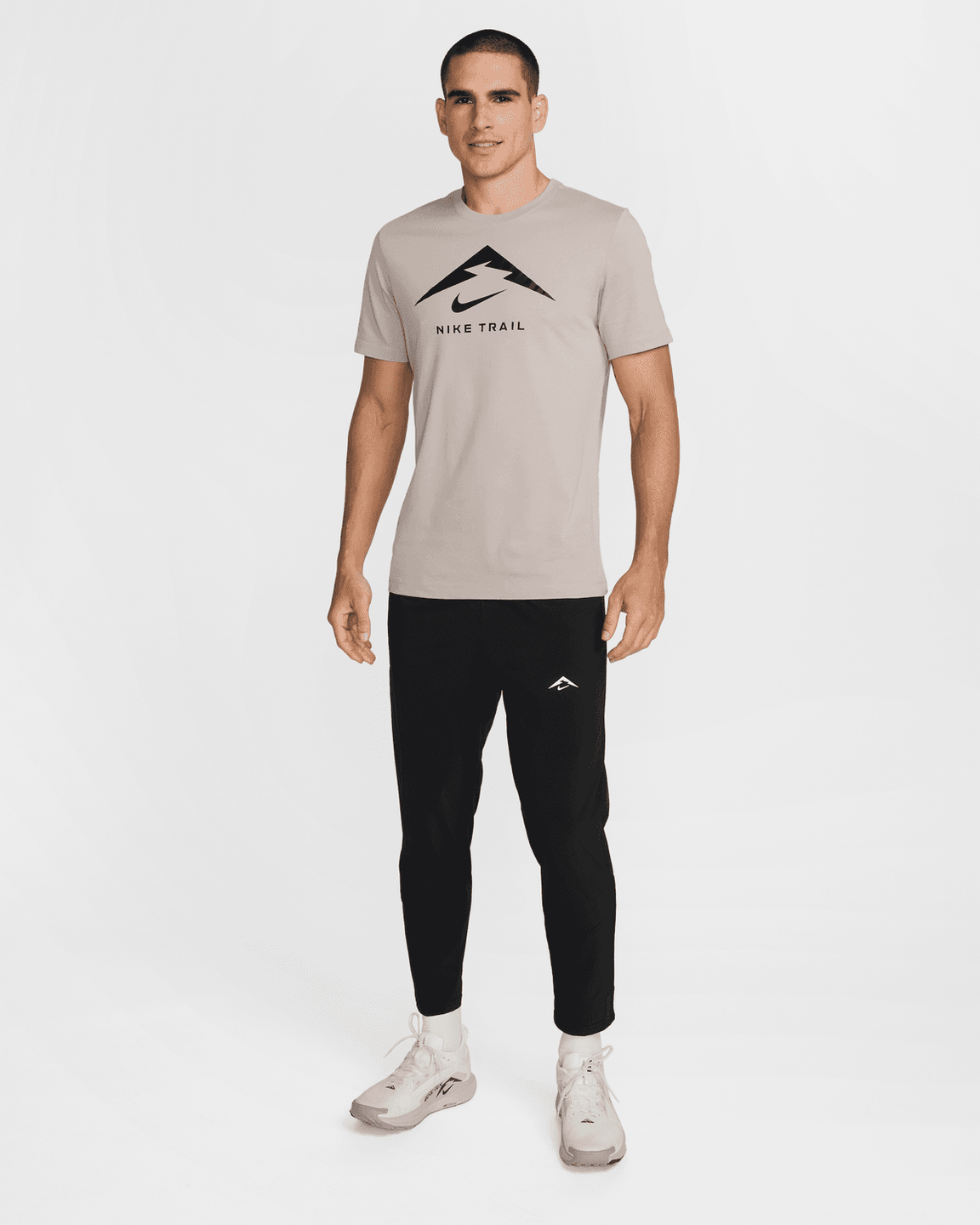 T-SHIRT NIKE TRAIL - BEIGE/NOIR