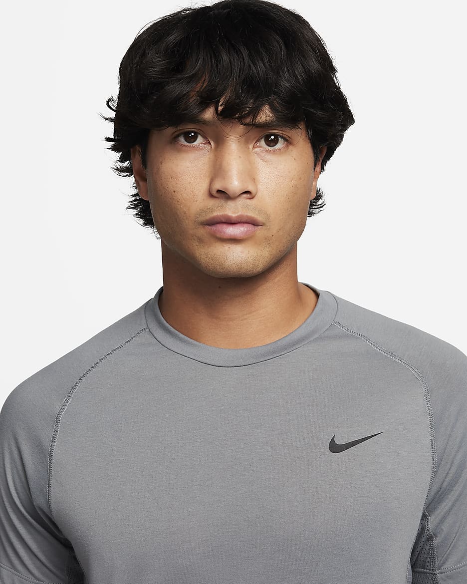 Haut de fitness à manches courtes Dri-Fit