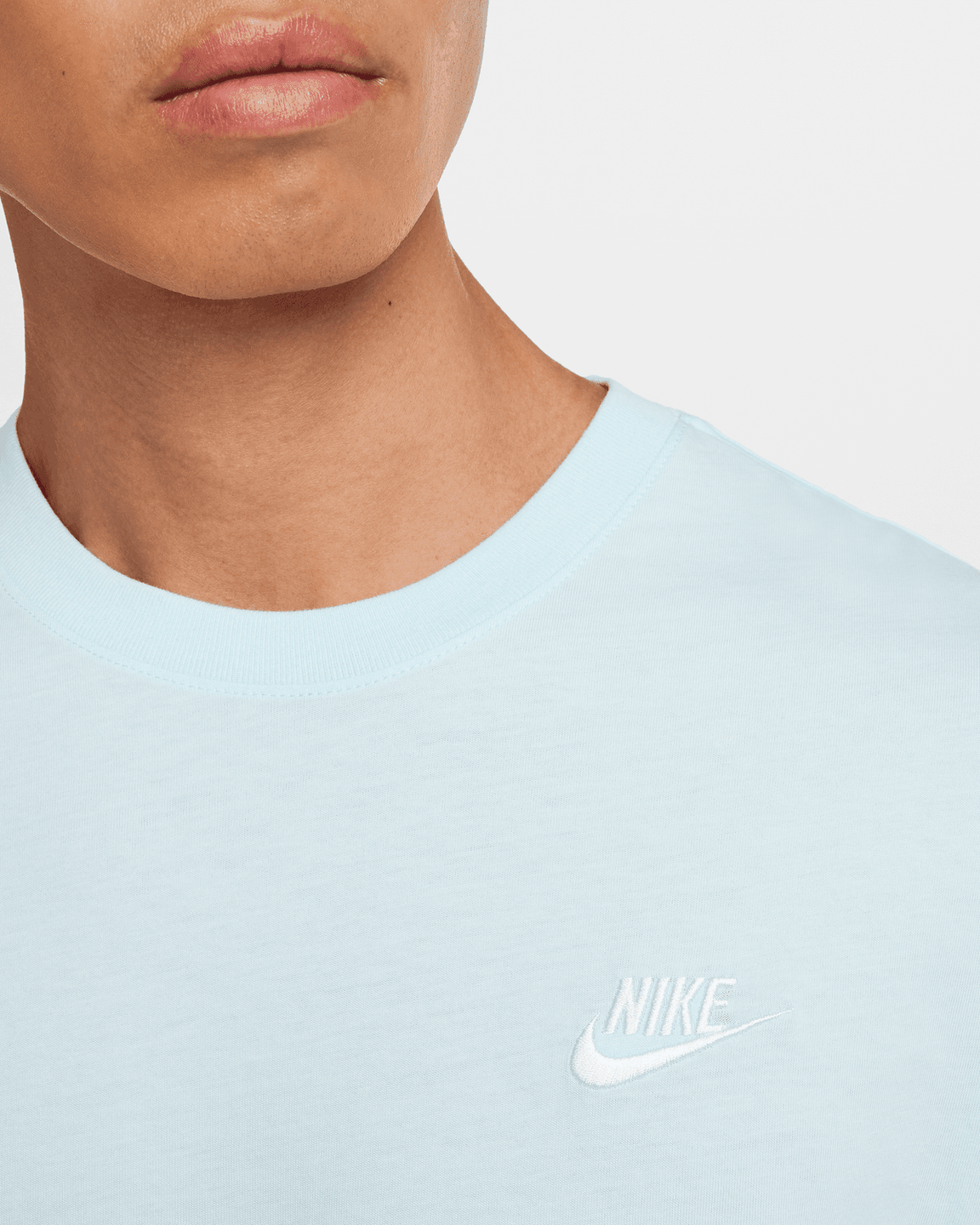 T-SHIRT NIKE CLUB - BLEU