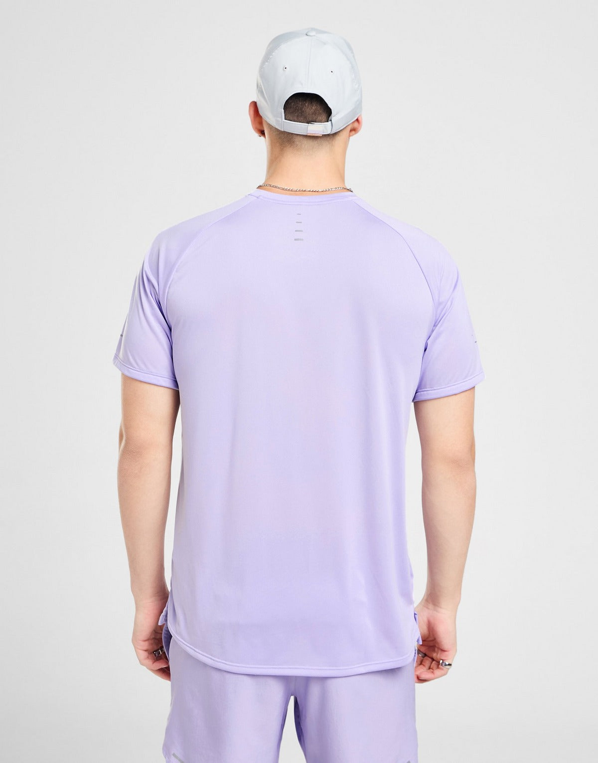 NIKE STRIDE T-SHIRT
