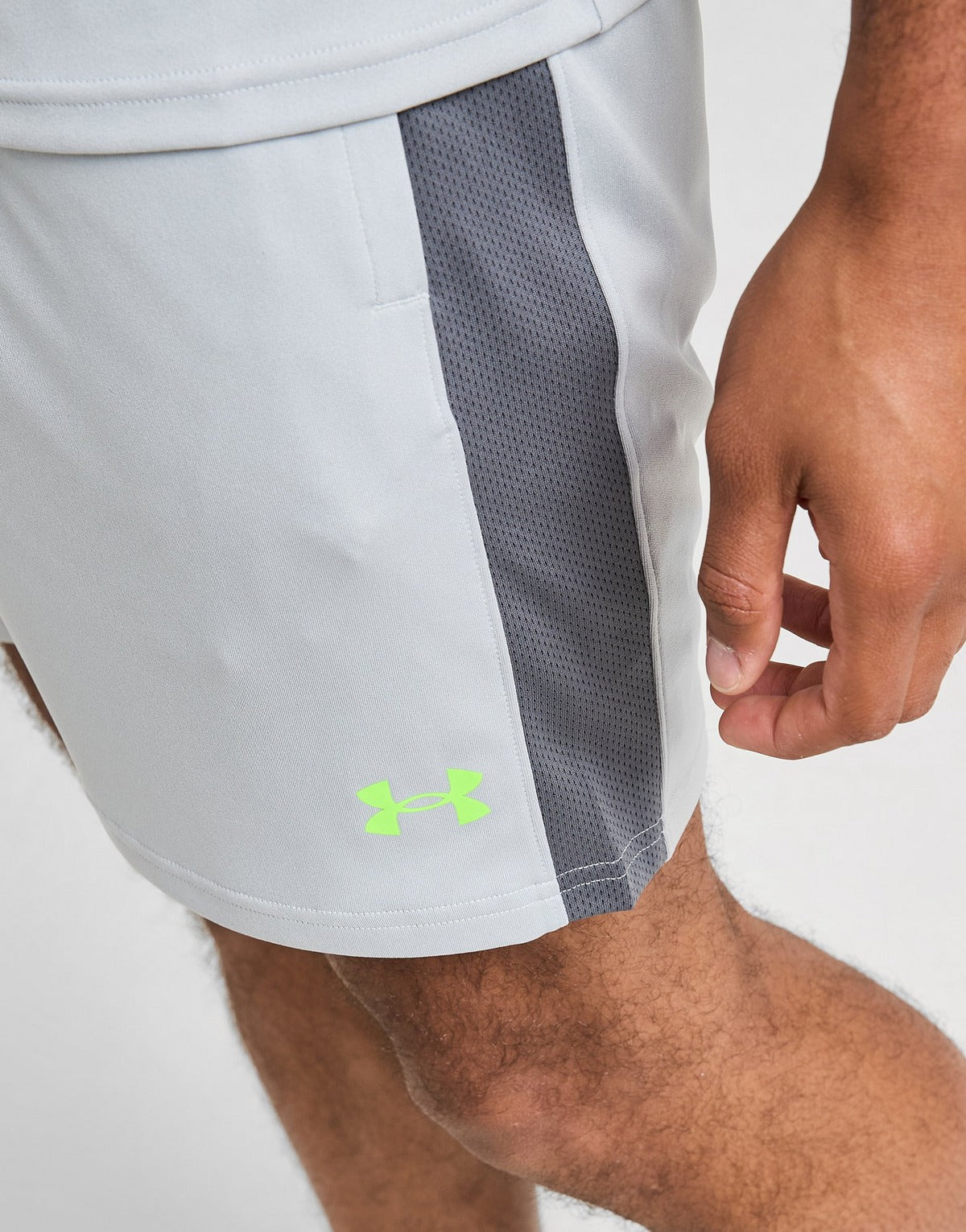 UNDER ARMOUR SHORT CHALLENGER