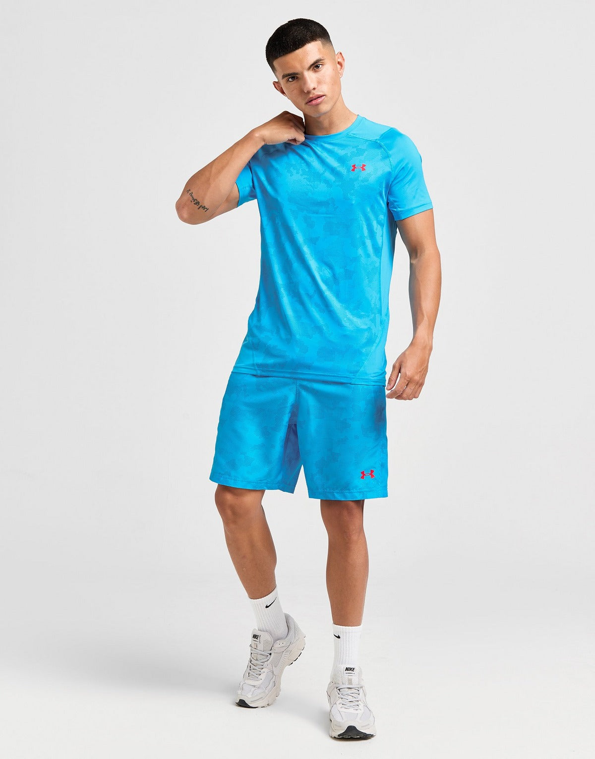UNDER ARMOUR SHORT WOVEN CAMO