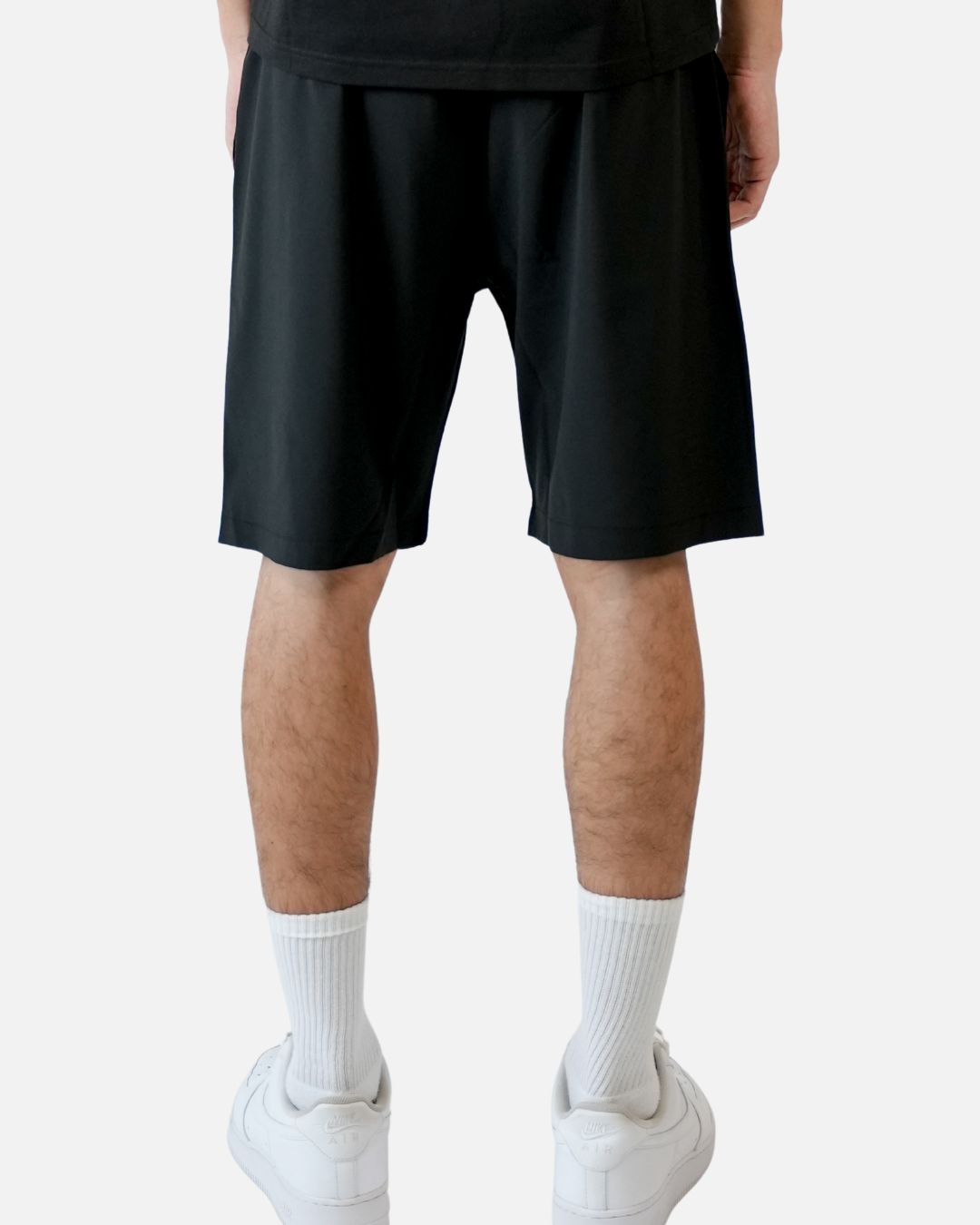 SHORT HELVETICA CAPRI