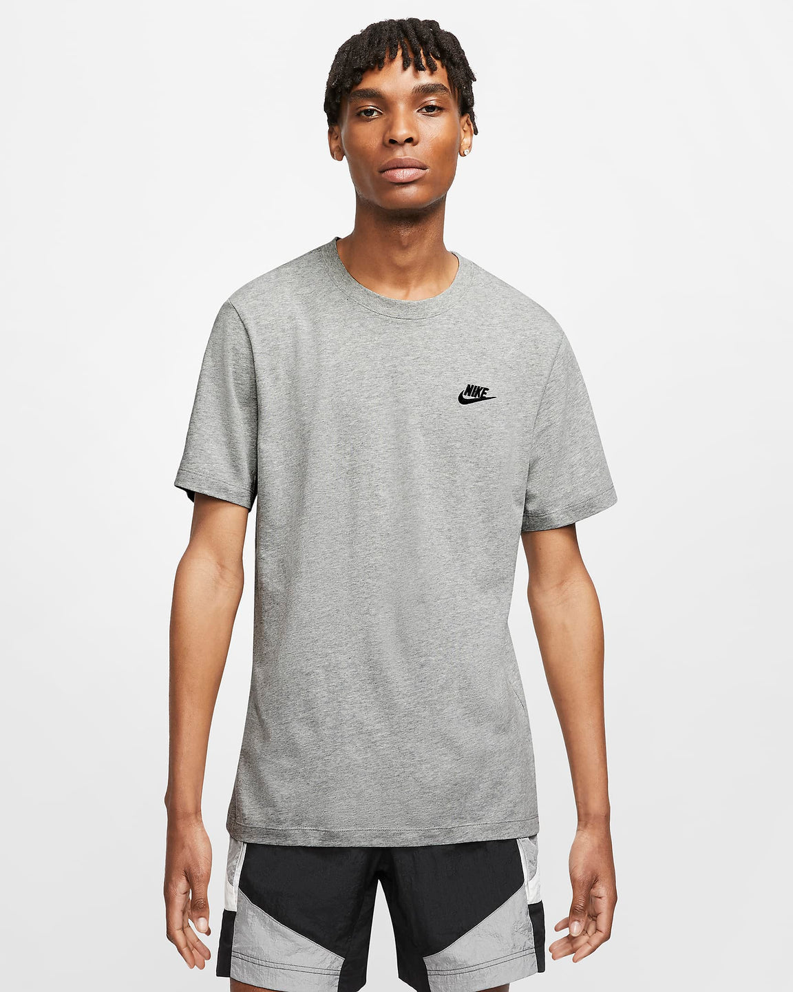 T-SHIRT NIKE CLUB - GRIS