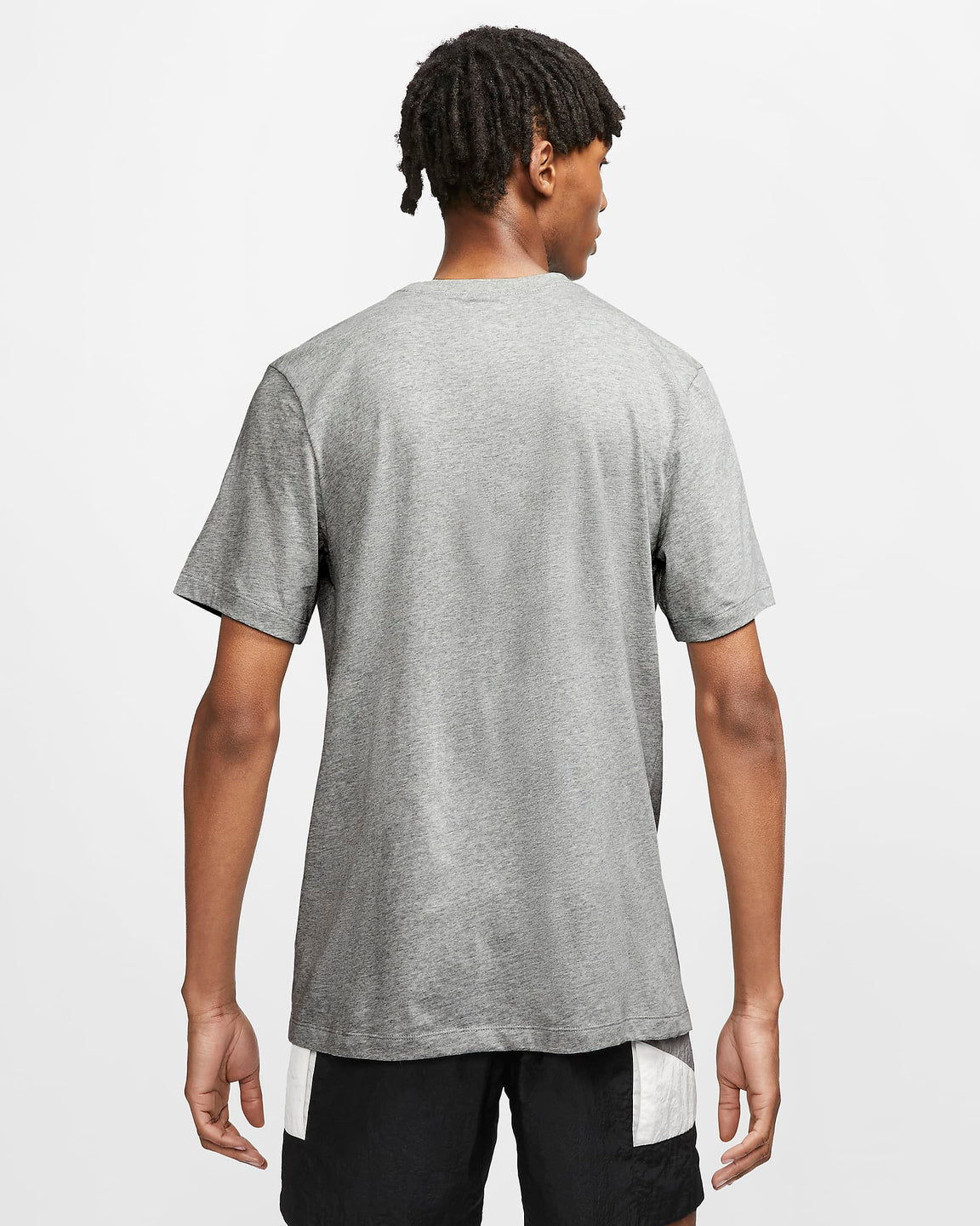 T-SHIRT NIKE CLUB - GRIS