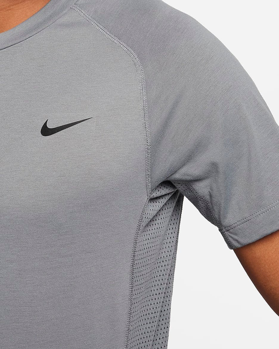Haut de fitness à manches courtes Dri-Fit
