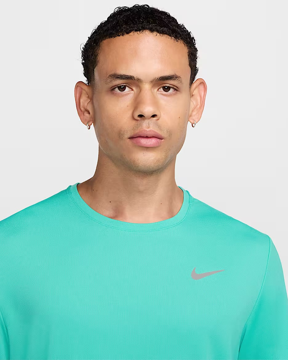 Haut de Running à manches courtes Dri Fit UV