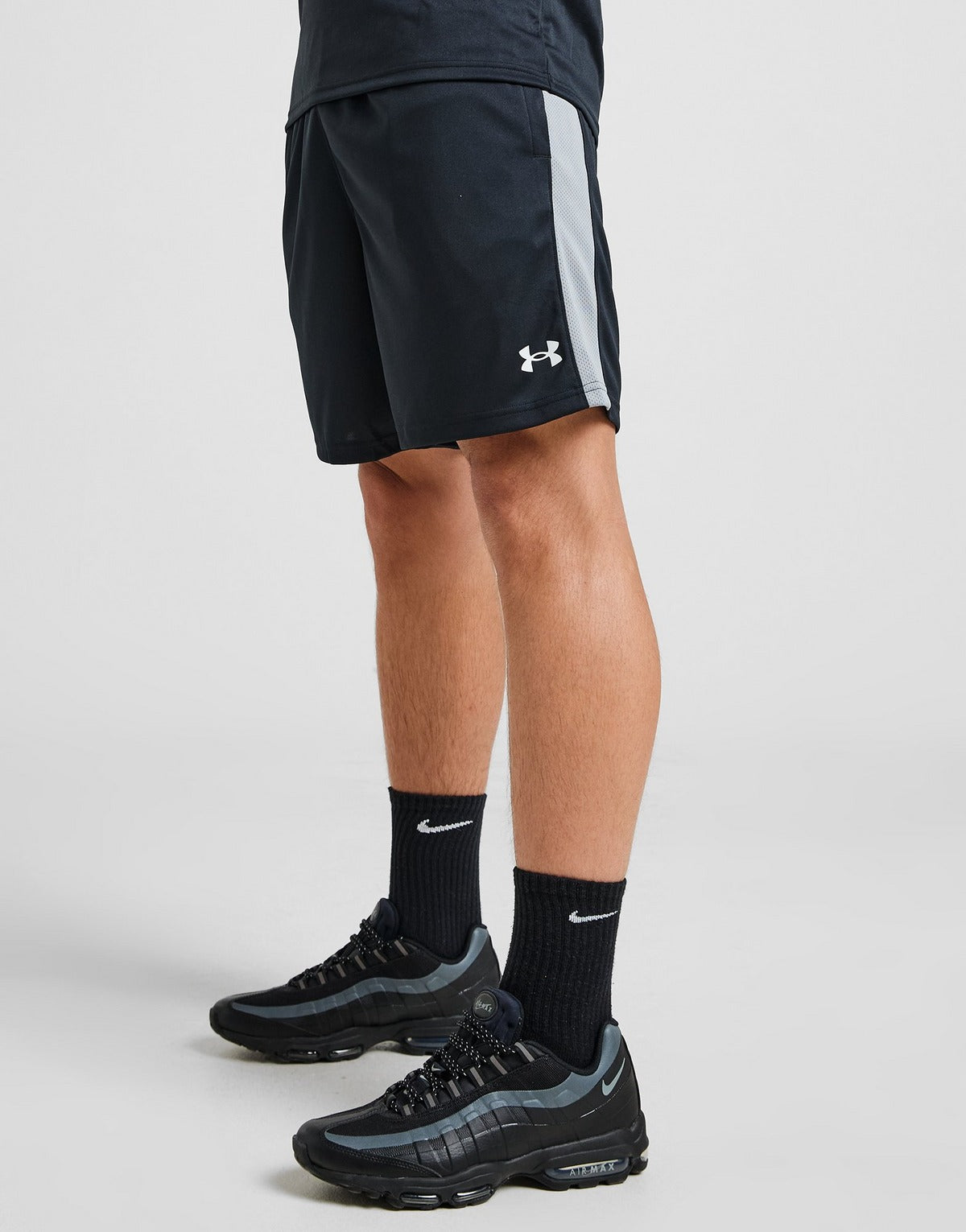 UNDER ARMOUR SHORT CHALLENGER