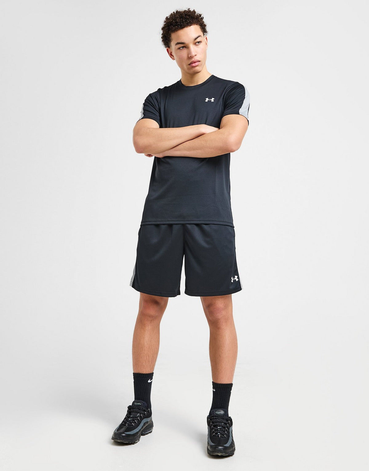 UNDER ARMOUR SHORT CHALLENGER
