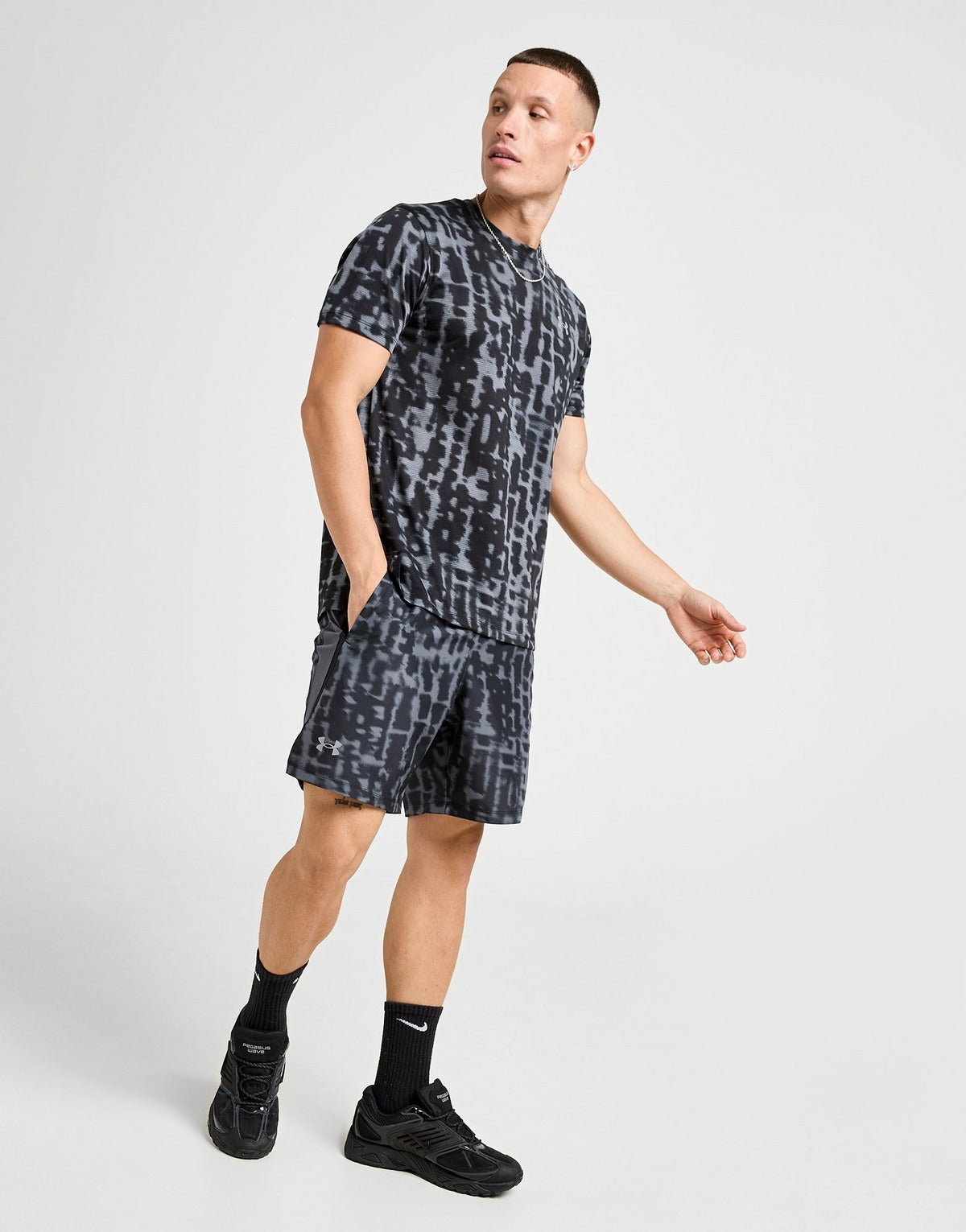 UNDER ARMOUR SHORT LAUNCH
