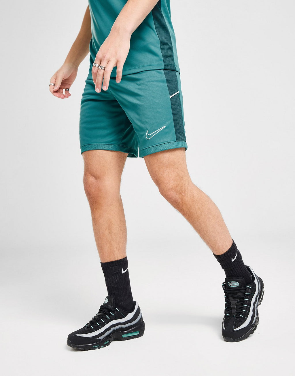 NIKE SHORT ACADEMY HOMME