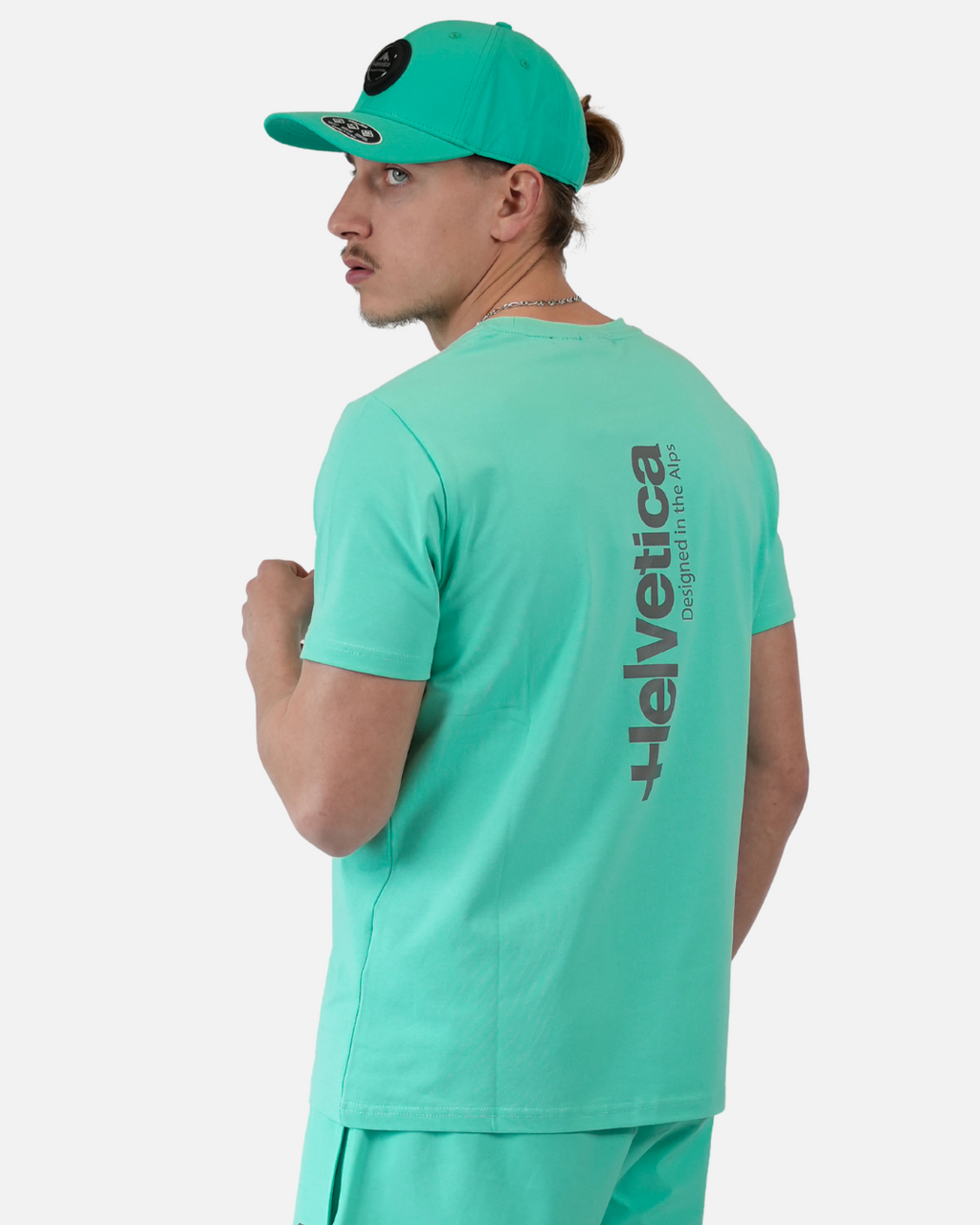T-SHIRT HELVETICA QUINTANA